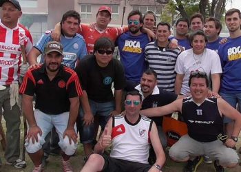 Des supporters argentins ensemble pour une noble cause