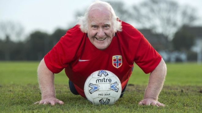 Le plus vieux footballeur anglais à la recherche d’un nouveau club