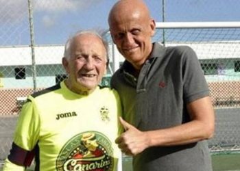 Un gardien argentin raccroche les gants à 82 ans