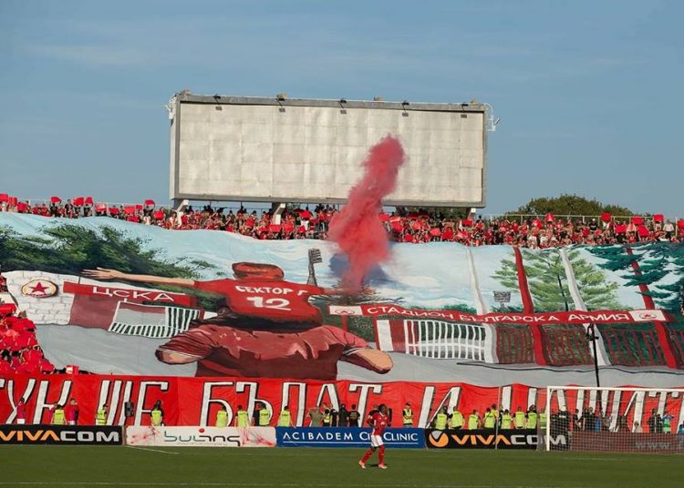 Top 10 : Les tifos du week-end