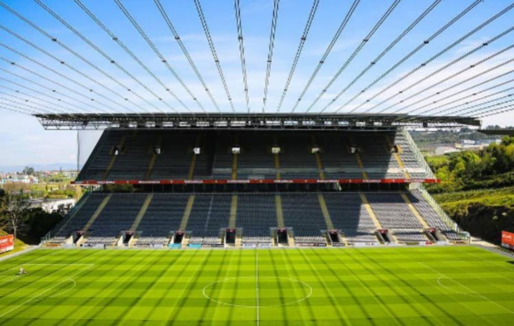 Braga sanctionné d’un huis clos partiel contre Hoffenheim