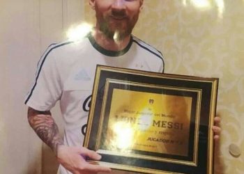 Messi a reçu un cadeau de la barra de Boca Juniors