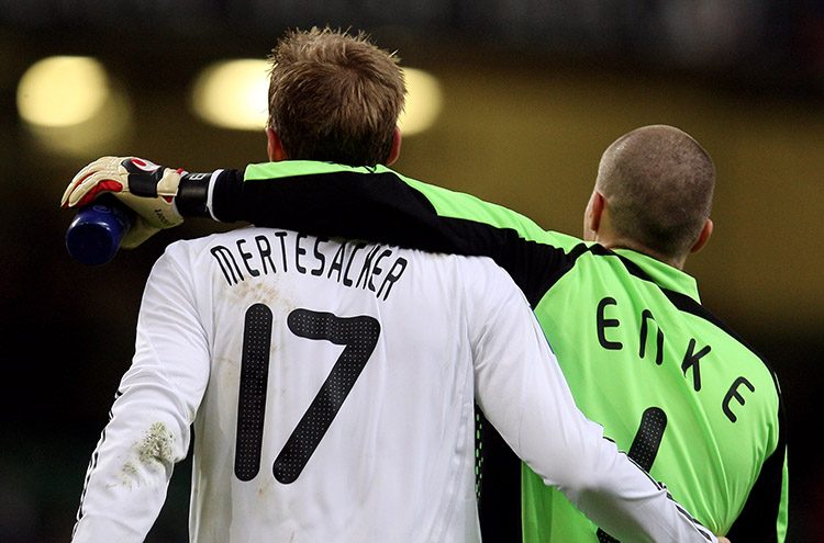 Souvenirs d’un ami, la lettre de Mertesacker en hommage à son ex-coéquipier Robert Enke