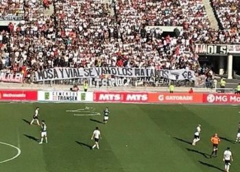 La banderole menaçante des supporters de Colo Colo envers les dirigeants