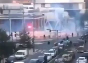 Quatre policiers blessés après des heurts entre supporters du PSG