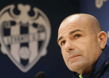 La transformation tactique de Levante avec Paco López