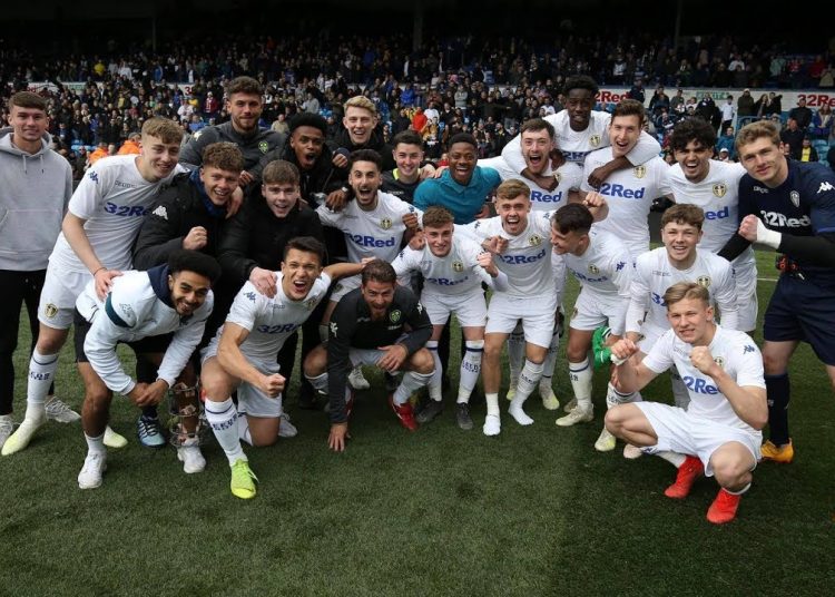Leeds United : comment Bielsa utilise les jeunes du centre de formation pour sublimer l’équipe pro (2/3)