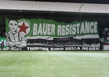 Bâche des Red Star fans, tribune Rino Della Negra