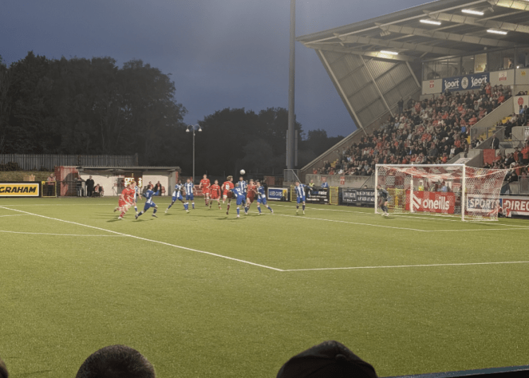 Cliftonville-St Joseph’s FC (2-3 a.p.) : jusqu’au bout de la nuit chez les catholiques de West Belfast